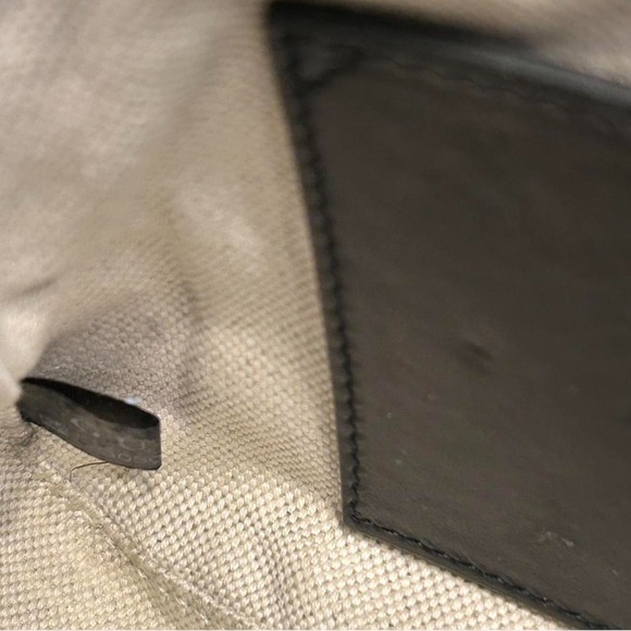 Gucci GG Matelasse Shoulder Bag with Gold Chain - Picture 5 of 6